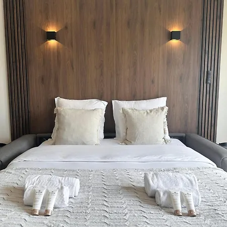 Brand-new With Eiffel Tower View Apartment