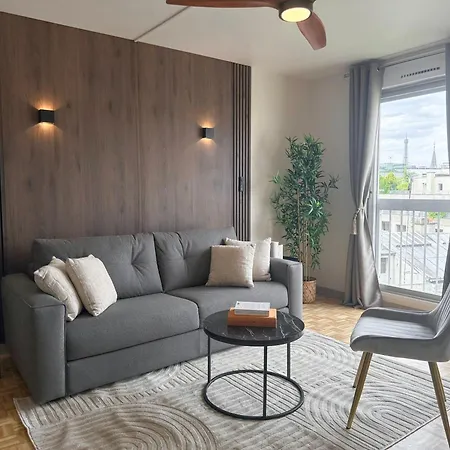 Brand-new With Eiffel Tower View Paris
