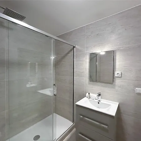 Brand-new With Eiffel Tower View